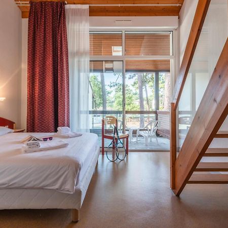 Azureva Ronce Les Bains Hotell Exteriör bild