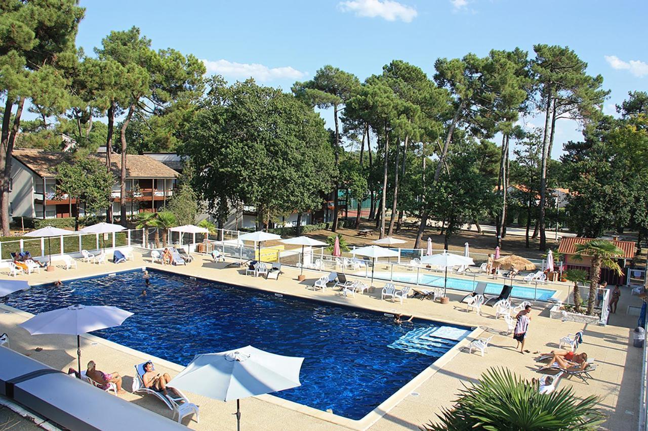 Azureva Ronce Les Bains Hotell Exteriör bild
