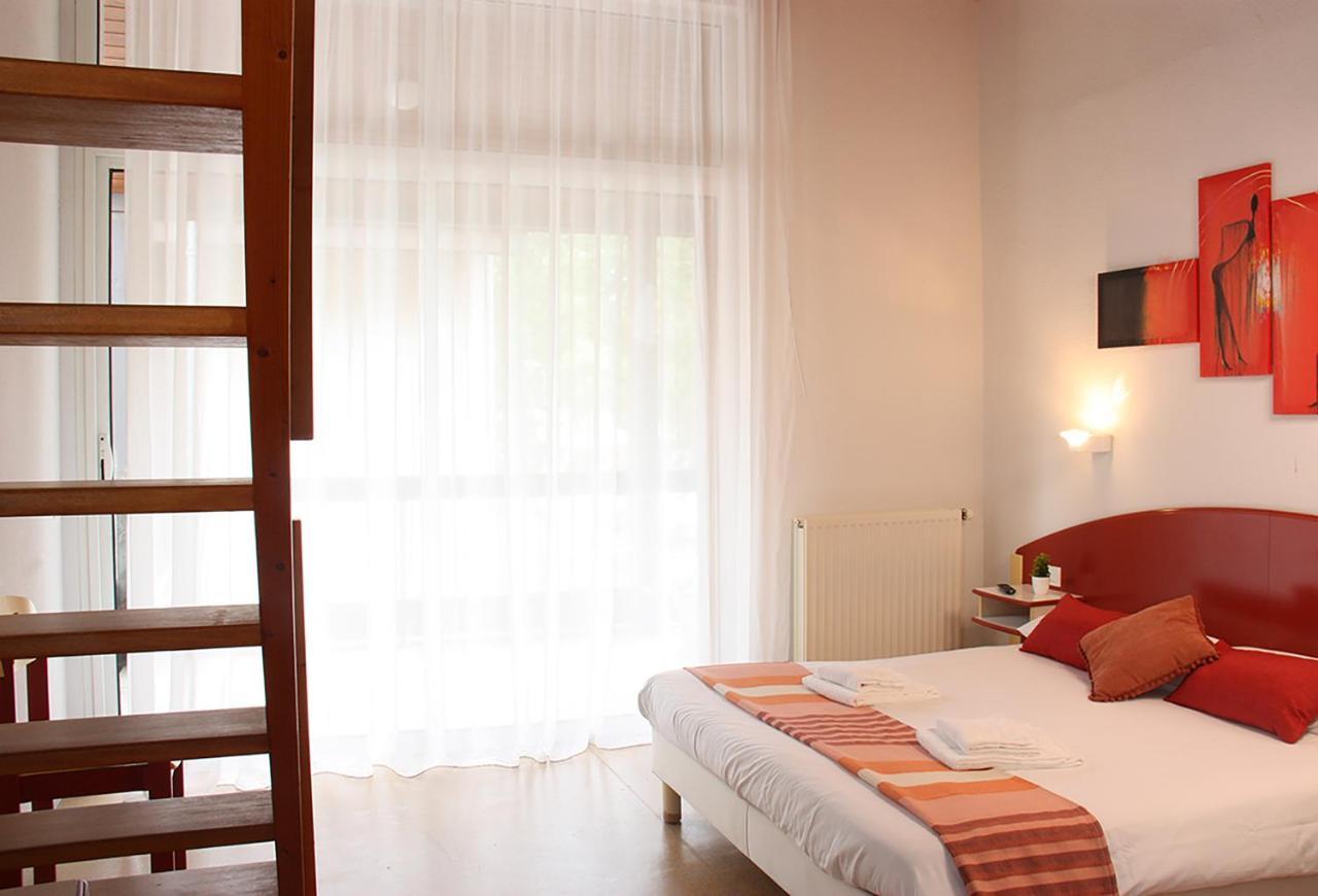 Azureva Ronce Les Bains Hotell Exteriör bild