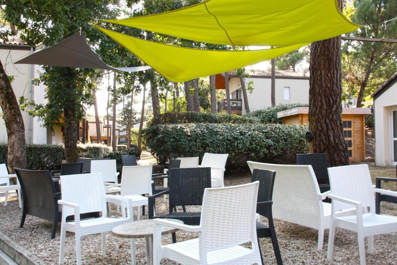 Azureva Ronce Les Bains Hotell Exteriör bild