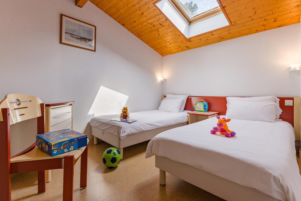 Azureva Ronce Les Bains Hotell Exteriör bild